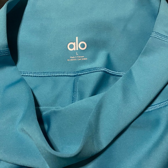 ALO YOGA • “Blue Splash” 7/8 High-Waist Airlift Legging - Large - Picture 4 of 8